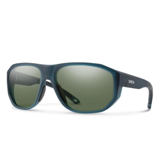 Smith Outrigger Matte Pacific Crystal + ChromaPop Polarized Gray Green Lens
